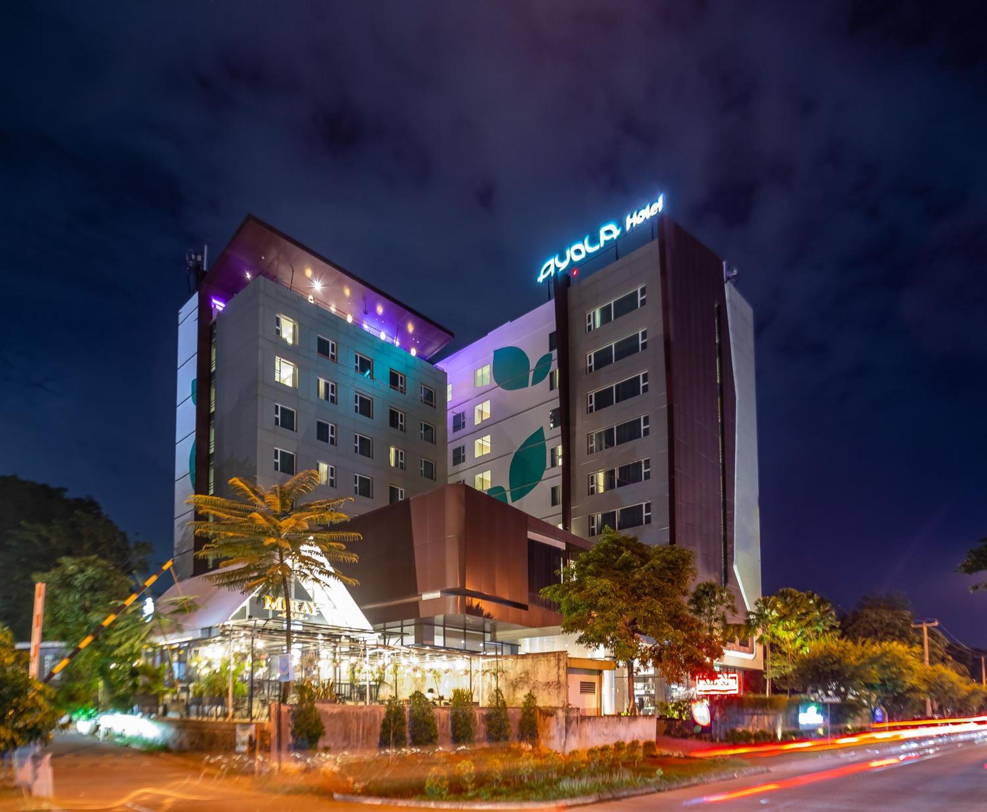 Hotel Ayola Lippo Cikarang Exterior foto